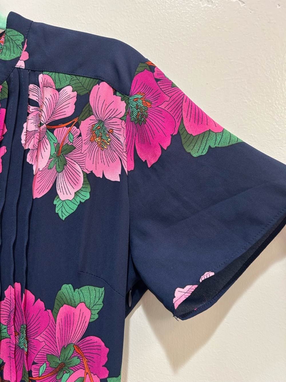 Nanette Lepore Floral Shirtdress Midi Navy Fuchsia Pink Pleated Front Size 6 - Picture 5 of 10